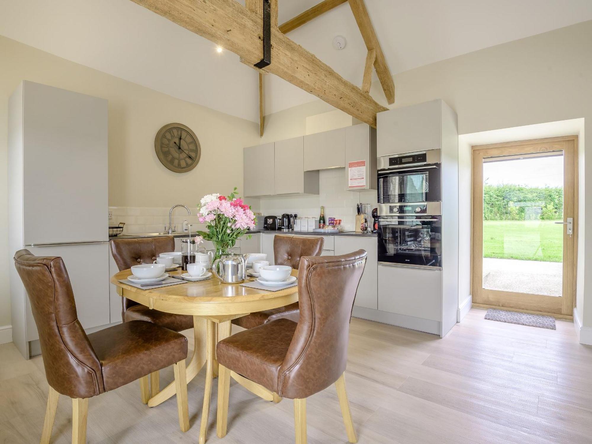 The Oak Villa Wingfield  Eksteriør billede
